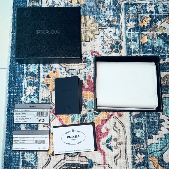 Prada Vitello Wallet - Picture 8 of 8